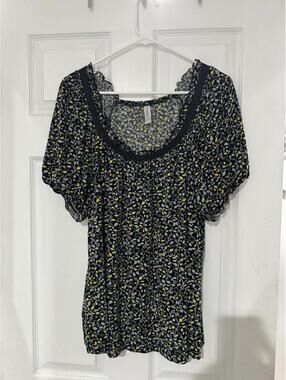 Gitano Women's Black Yellow Leaf Print Puff Sleeve Top Size 22/24W